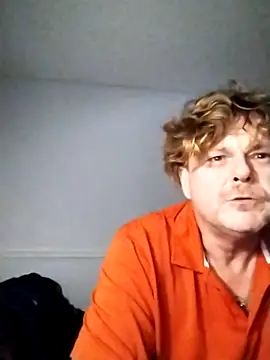 Snapshot of WiltedYeller chatting on April 2, 2026, 3:35 am WiltedYeller online show from April 2, 2026, 3:35 am