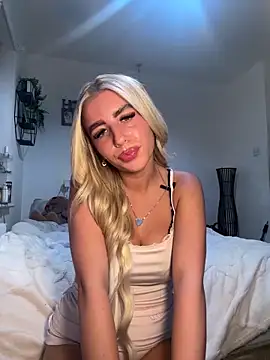 BlondeBetty online show from September 10, 2025, 6:40 pm