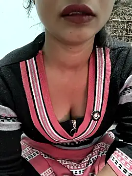 Itz Mayra  online show from January 6, 2026, 8:40 am