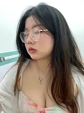 xxwang20 online show from November 9, 2025, 3:27 pm