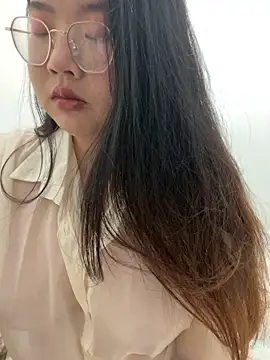 xxwang20 online show from April 17, 2026, 4:21 pm