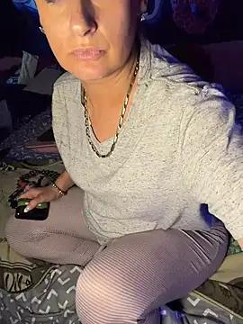 shortywidaphatty online show from November 12, 2025, 4:11 pm