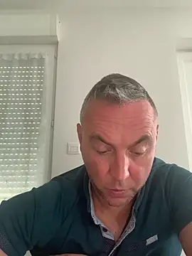 Snapshot of Marronglace1 chatting on May 19, 2026, 10:11 am Marronglace1 online show from May 19, 2026, 10:11 am