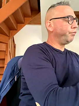 Marronglace1 online show from September 25, 2025, 10:32 am