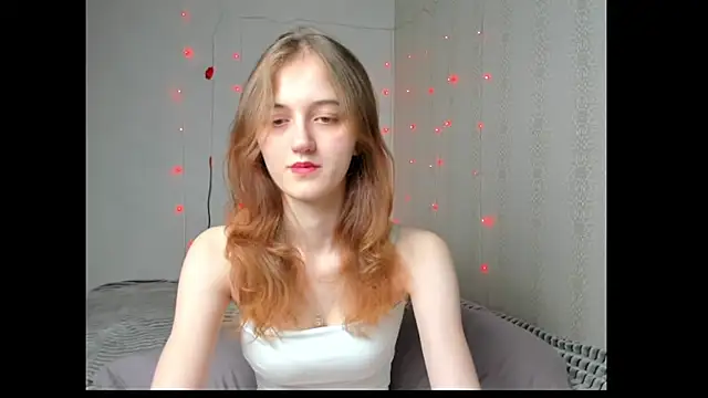 dreamy pollyyy online show from May 16, 2026, 8:19 pm