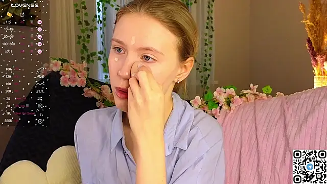 Succubelle online show from December 5, 2025, 6:12 am