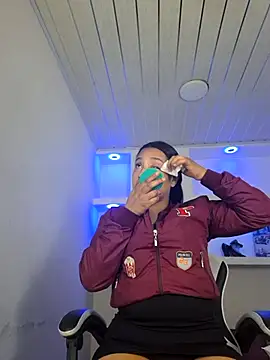 susan mooree online show from February 3, 2026, 8:47 pm