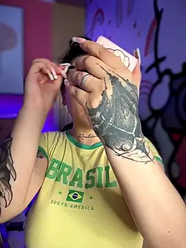 Megaan  More online show from December 4, 2025, 2:21 am