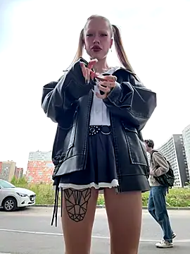 Sugar Pop online show from September 15, 2025, 9:54 am