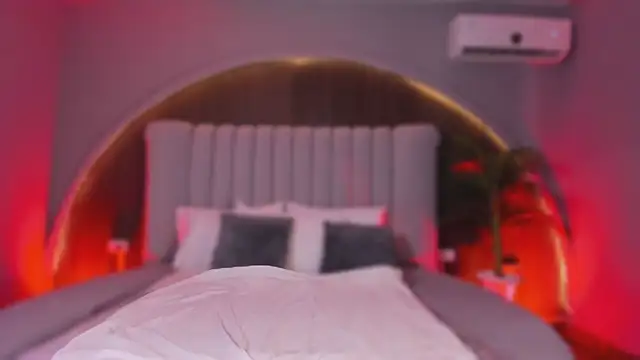 Isabellax21 online show from February 13, 2026, 4:23 am