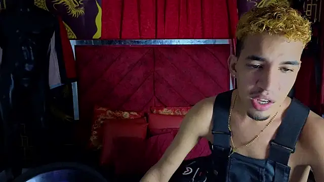 Latin straight0 online show from October 10, 2025, 4:35 am