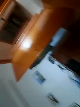 Snapshot of Ara29 chatting on October 25, 2025, 12:50 pm Ara29 online show from October 25, 2025, 12:50 pm