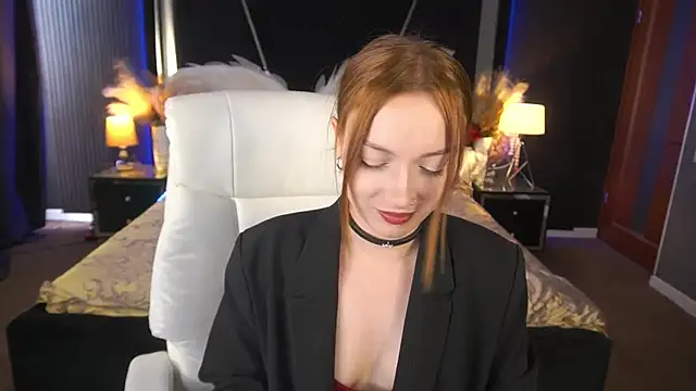 Snapshot of FoxyMayy chatting on July 4, 2026, 1:04 pm FoxyMayy online show from July 4, 2026, 1:04 pm