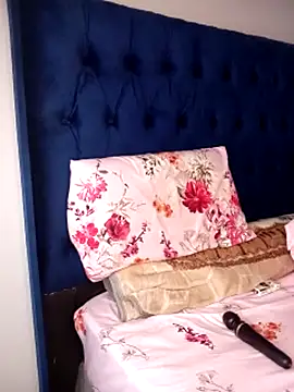 Snapshot of BlackberriesXxx chatting on December 21, 2025, 3:08 am BlackberriesXxx online show from December 21, 2025, 3:08 am