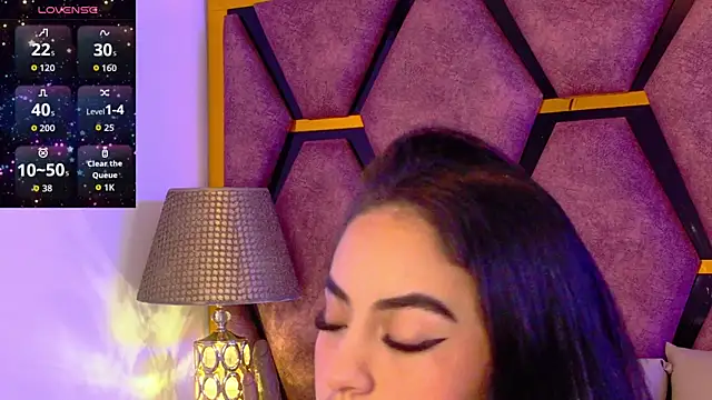 Leslie Bussh  online show from February 8, 2026, 12:25 pm