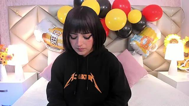 Snapshot of Adara__carter_ chatting on September 28, 2025, 12:56 pm Adara  carter  online show from September 28, 2025, 12:56 pm