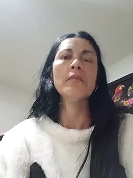 Snapshot of ZARAY_1118 chatting on February 17, 2026, 1:52 pm ZARAY 1118 online show from February 17, 2026, 1:52 pm