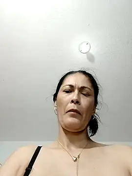 ZARAY 1118 online show from December 16, 2025, 1:43 am