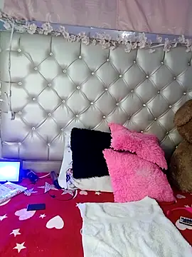 Snapshot of ZARAY_1118 chatting on March 1, 2026, 2:00 am ZARAY 1118 online show from March 1, 2026, 2:00 am