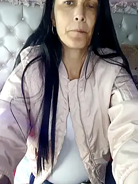 Snapshot of ZARAY_1118 chatting on February 28, 2026, 2:11 am ZARAY 1118 online show from February 28, 2026, 2:11 am