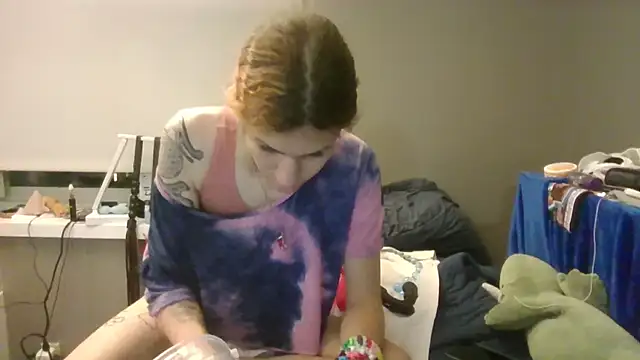 cuddlyavenue online show from October 11, 2025, 1:06 am