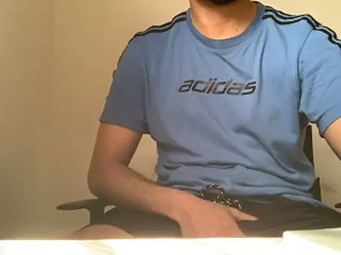 Snapshot of Medmaroc16cm chatting on May 10, 2026, 2:30 pm Medmaroc16cm online show from May 10, 2026, 2:30 pm