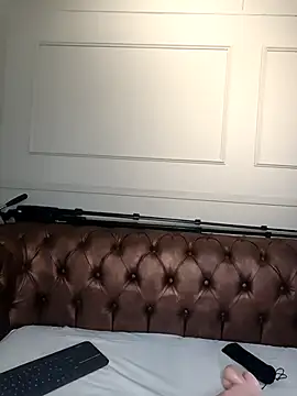 ArielBlossom    online show from December 1, 2025, 11:11 am