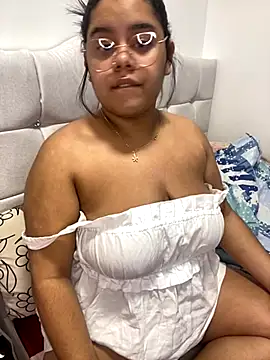 Anabelle 00  online show from November 8, 2025, 10:35 pm