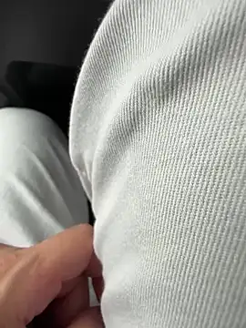 LAZ3R1 online show from October 23, 2025, 10:25 am