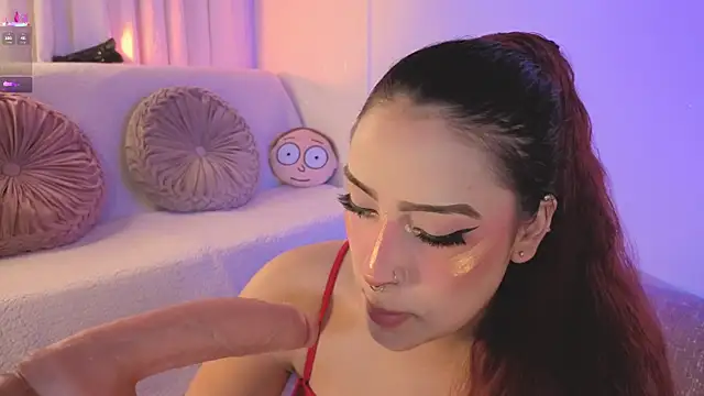 Snapshot of ashlynnlowe_ chatting on February 27, 2026, 10:20 pm ashlynnlowe online show from February 27, 2026, 10:20 pm