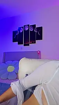 MaryMoon  online show from September 25, 2025, 11:22 pm