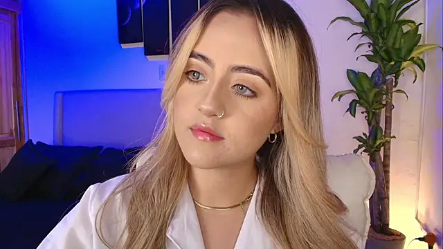 MaryMoon  online show from November 15, 2025, 2:37 am