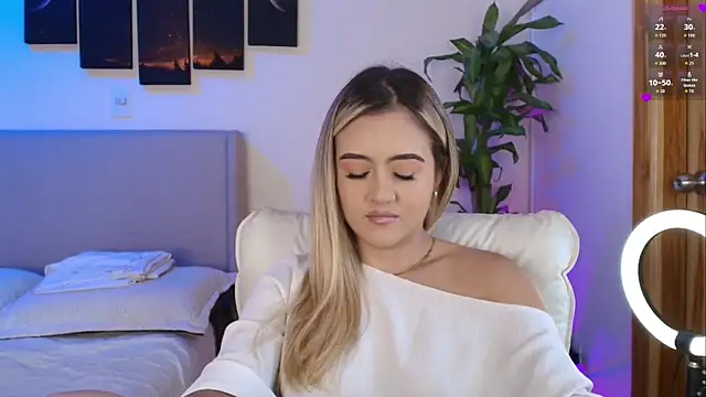 MaryMoon  online show from March 22, 2026, 7:26 pm