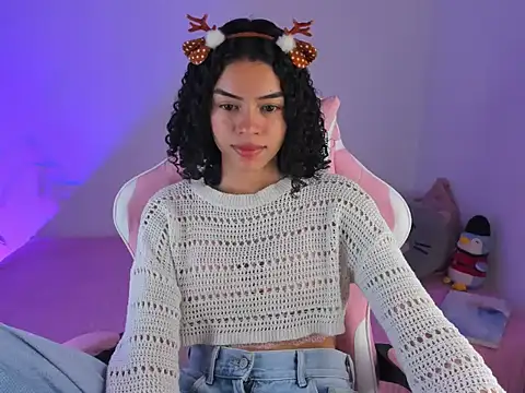 maddy parker   online show from December 21, 2025, 7:04 pm