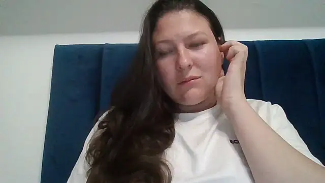 Snapshot of Zarelaa chatting on July 15, 2026, 7:32 pm Zarelaa online show from July 15, 2026, 7:32 pm
