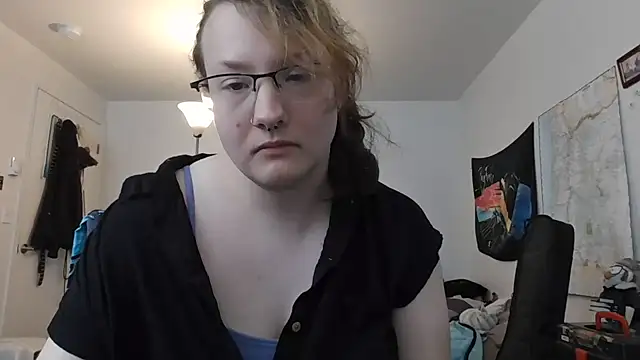 Snapshot of tbutchrat chatting on October 25, 2025, 10:21 pm tbutchrat online show from October 25, 2025, 10:21 pm