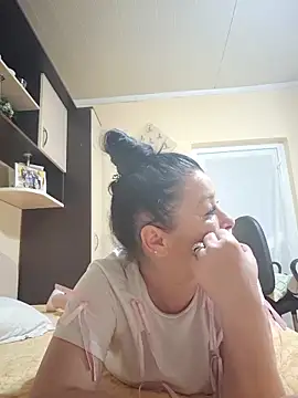 Soffy Skye online show from February 5, 2026, 5:42 pm