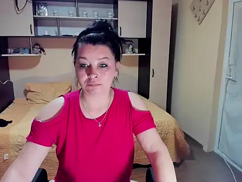 Soffy Skye online show from April 17, 2026, 4:59 am