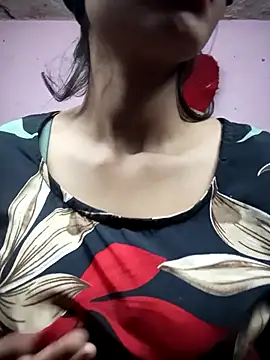 Hotcp6 online show from December 17, 2025, 6:02 pm