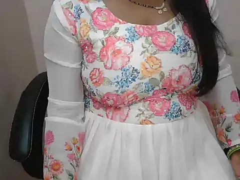 bold naina online show from November 5, 2025, 4:48 am