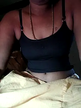 Snapshot of Tamil_Kavitha chatting on February 4, 2026, 4:18 am Tamil Kavitha online show from February 4, 2026, 4:18 am