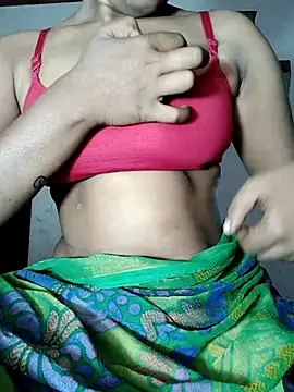 Snapshot of Tamil_Kavitha chatting on February 9, 2026, 5:38 am Tamil Kavitha online show from February 9, 2026, 5:38 am