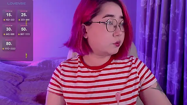 Sexy Peachy online show from October 16, 2025, 7:16 am