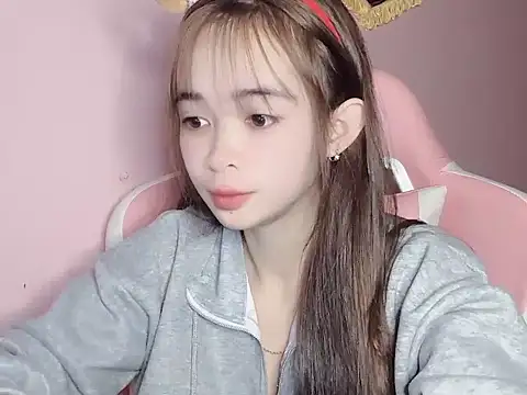 Suna7383 online show from December 20, 2025, 5:27 pm