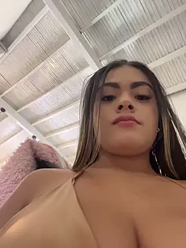 MayaMoanXXX online show from November 18, 2025, 1:25 pm