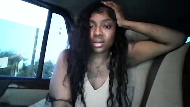 Snapshot of Cocochanel4567 chatting on May 20, 2026, 3:03 am Cocochanel4567 online show from May 20, 2026, 3:03 am
