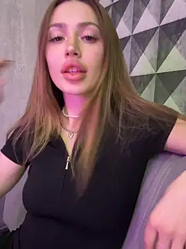 Elizabeth Tay online show from March 12, 2026, 7:29 pm