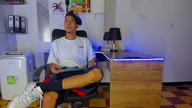 xxKamadevaxx online show from November 7, 2025, 12:53 pm