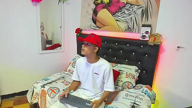 xxKamadevaxx online show from October 6, 2025, 12:17 pm