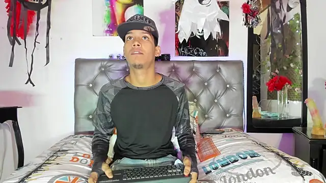 xxKamadevaxx online show from October 24, 2025, 12:26 pm